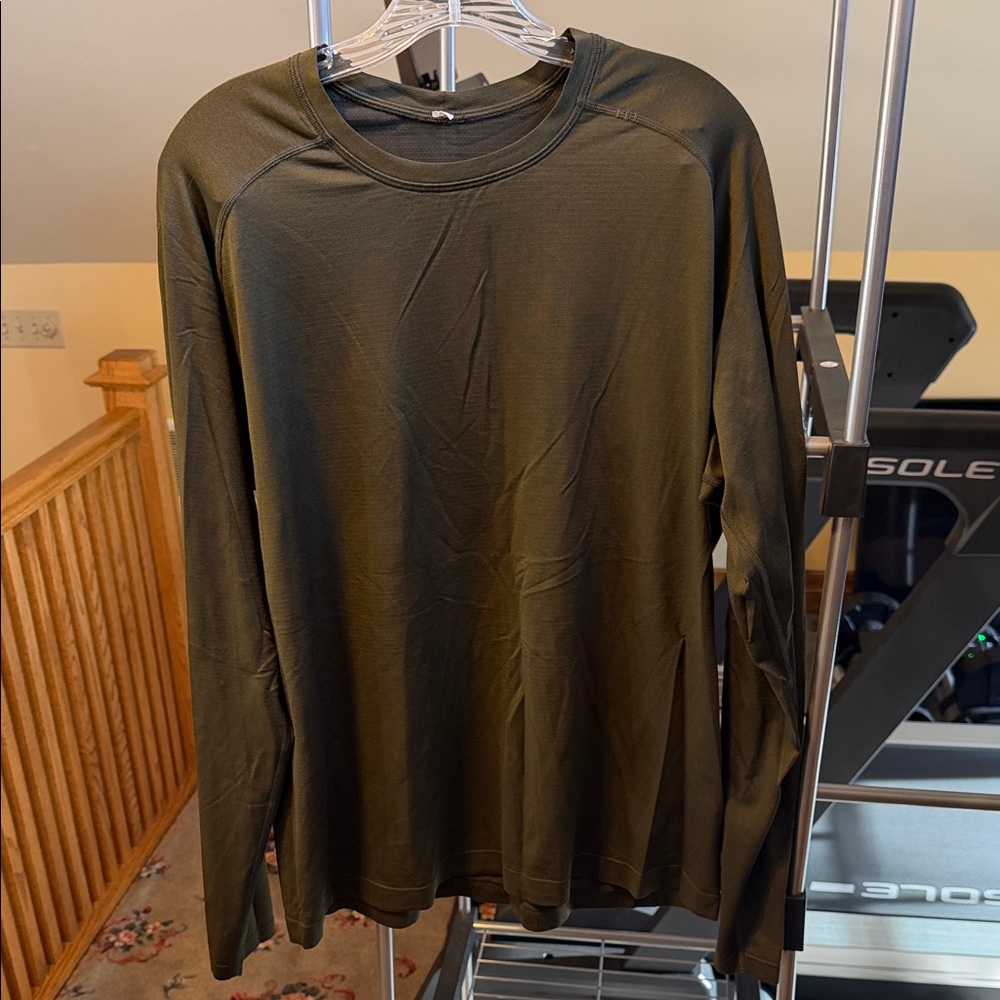 Lululemon OG metal vent tech long sleeve